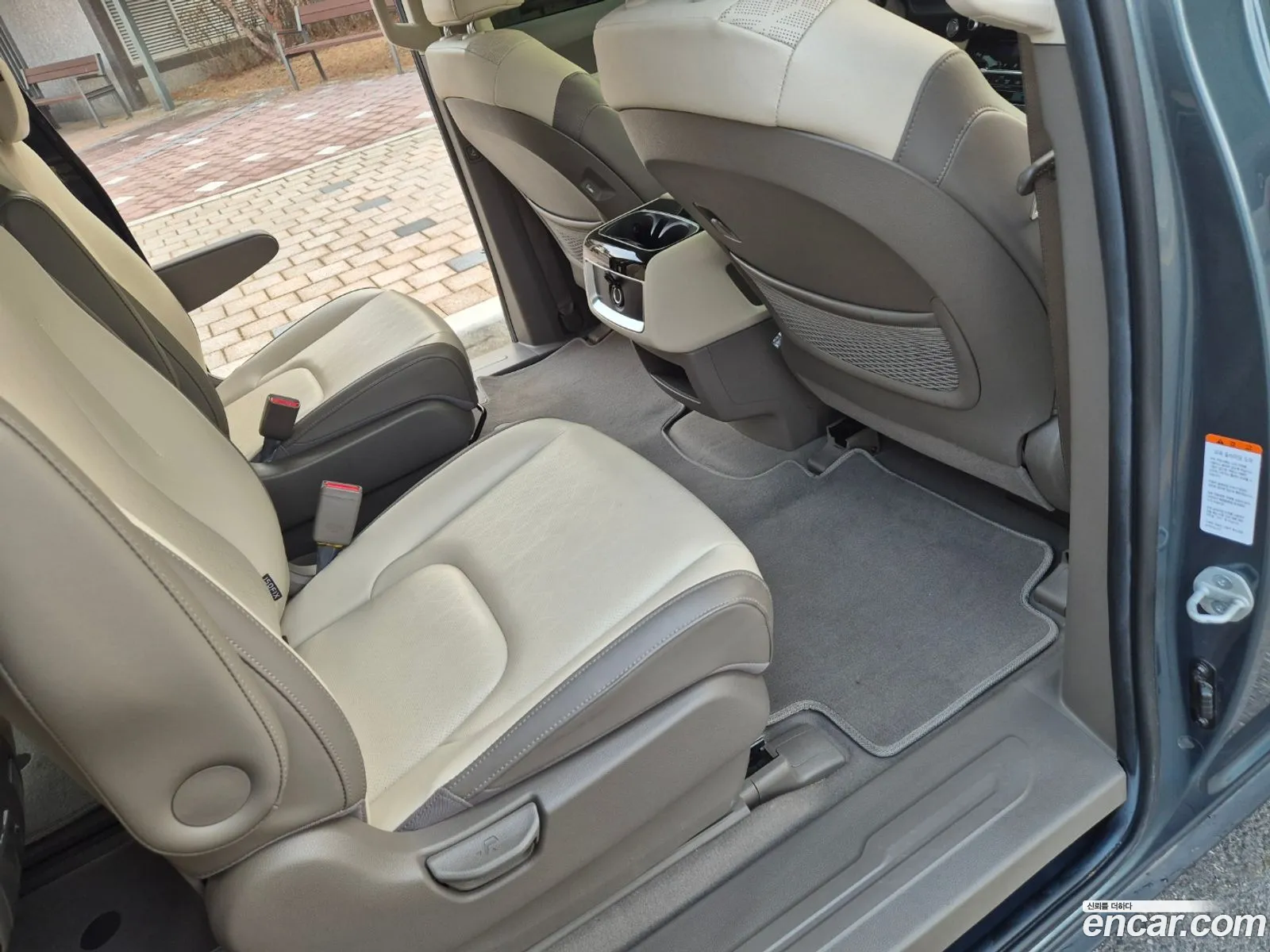 Kia Carnival 2021 — 18