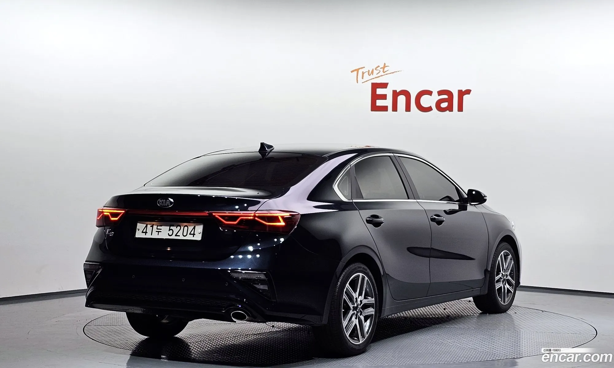 Kia K3 2018 — 17