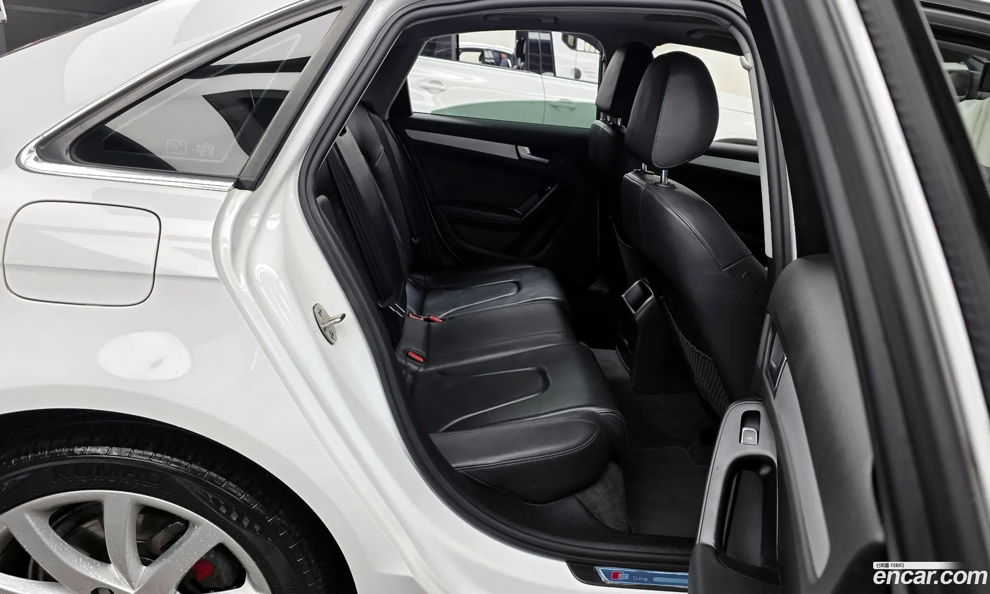 Audi A4 2015 WAUZZZ8K5FN035133 — 17
