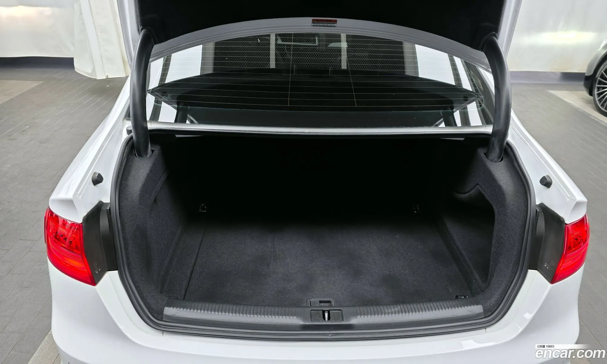 Audi A4 2015 WAUZZZ8K5FN035133 — 9