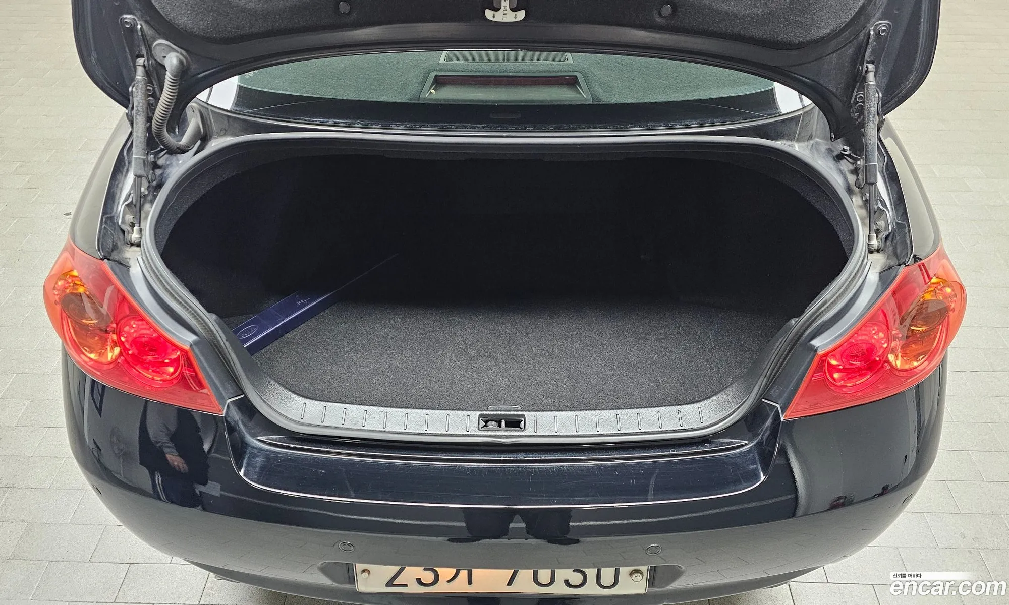 Infiniti G25 2011 JNKDV61E3BM450865 — 3