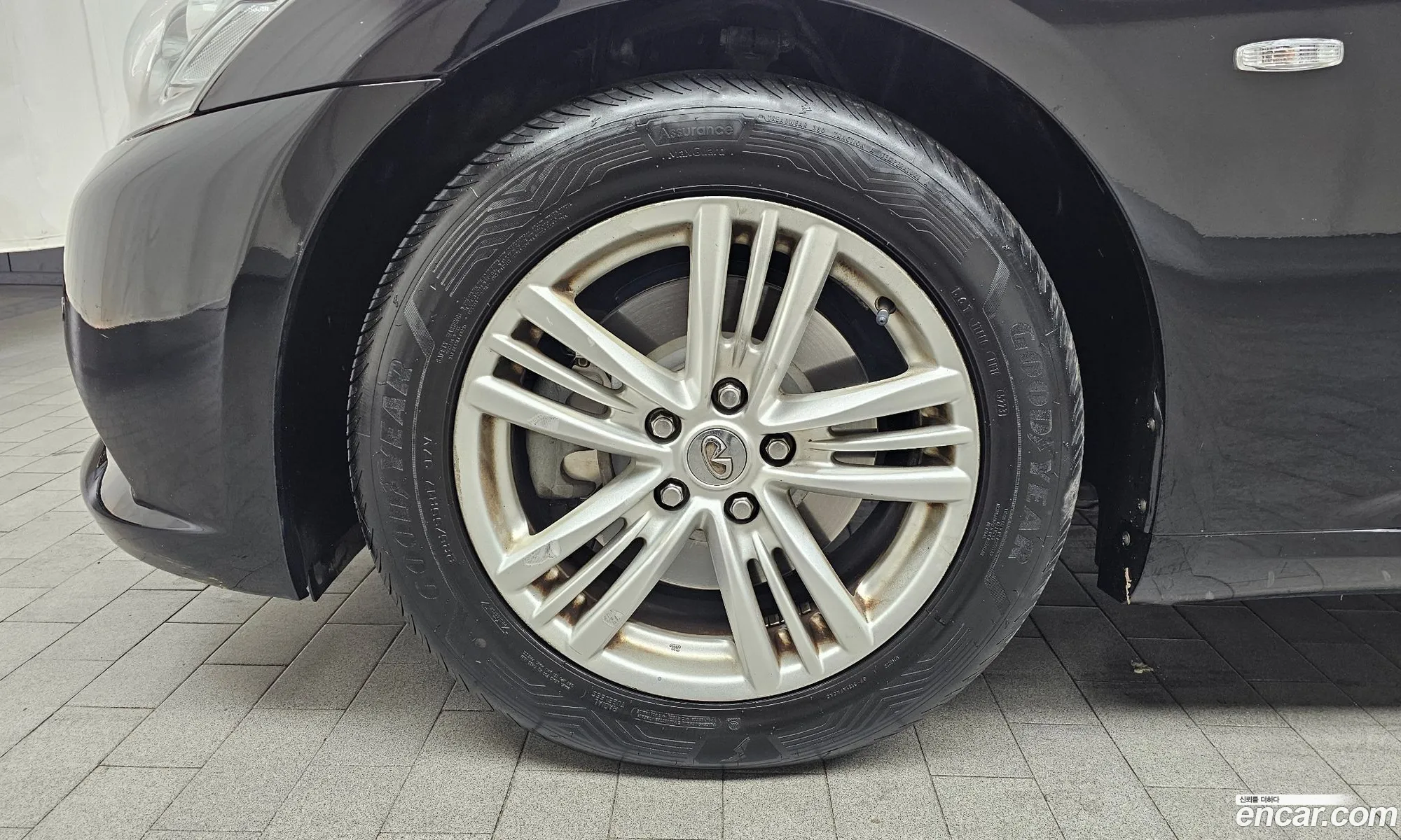 Infiniti G25