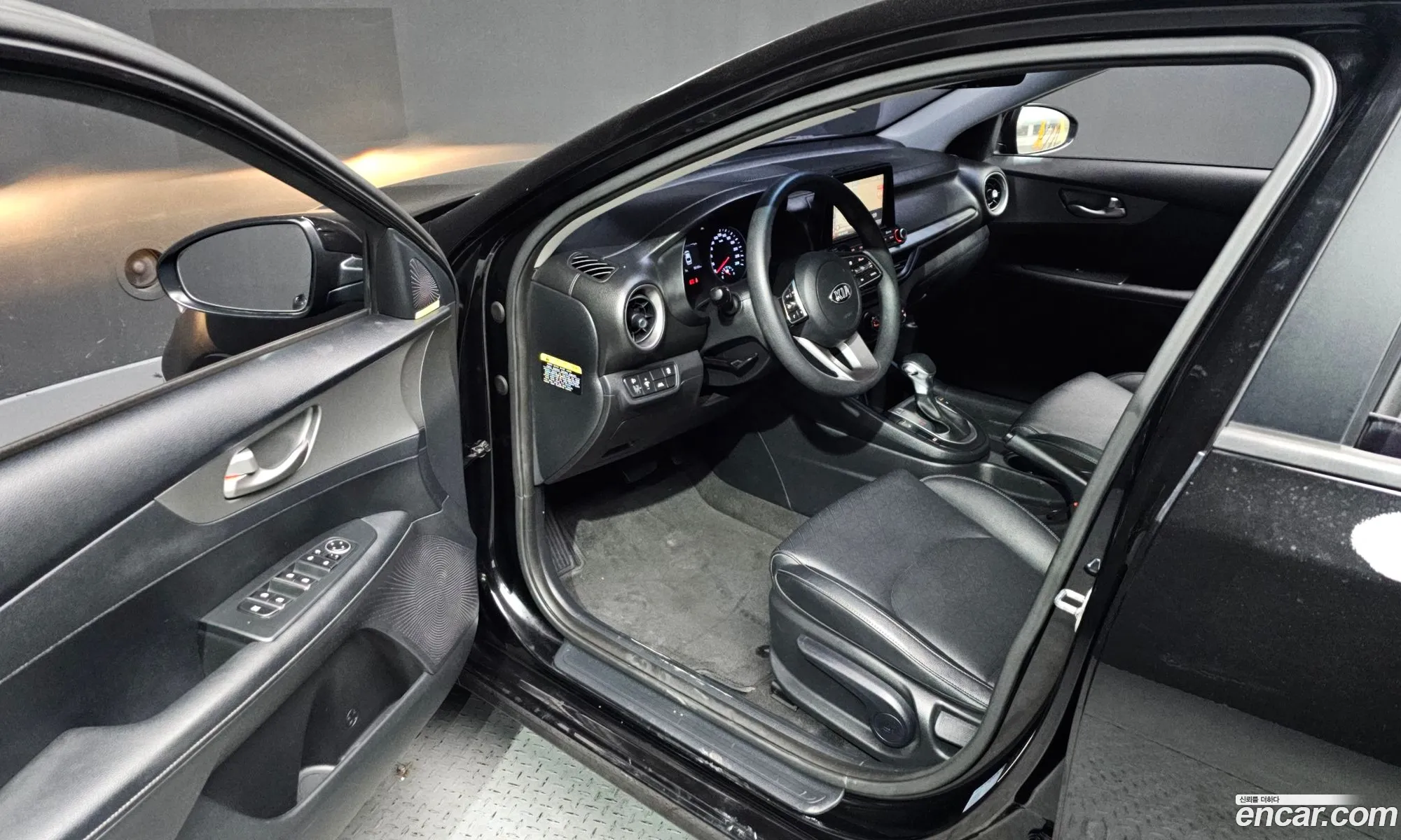 Kia K3 2019 — 18