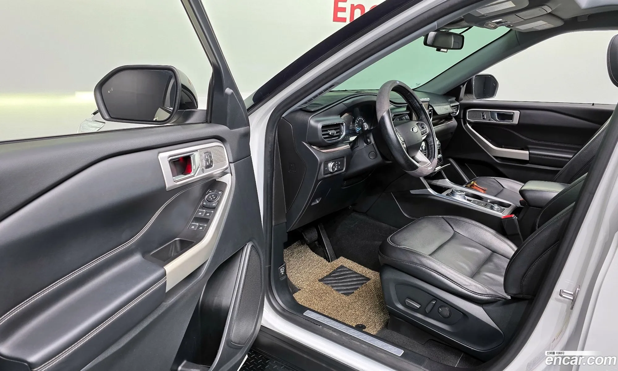 Ford Explorer 6th Gen 2021 — 19