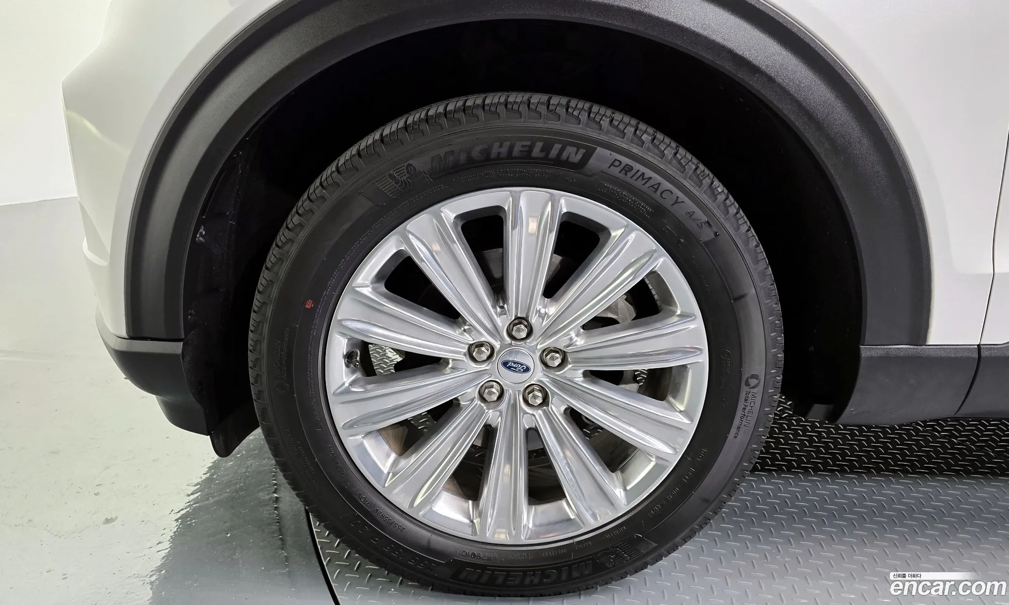 Ford Explorer 6th Gen 2021 — 6