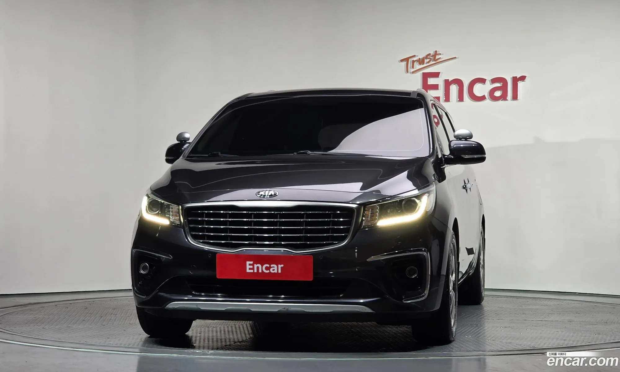 Kia Carnival 2019 — 14