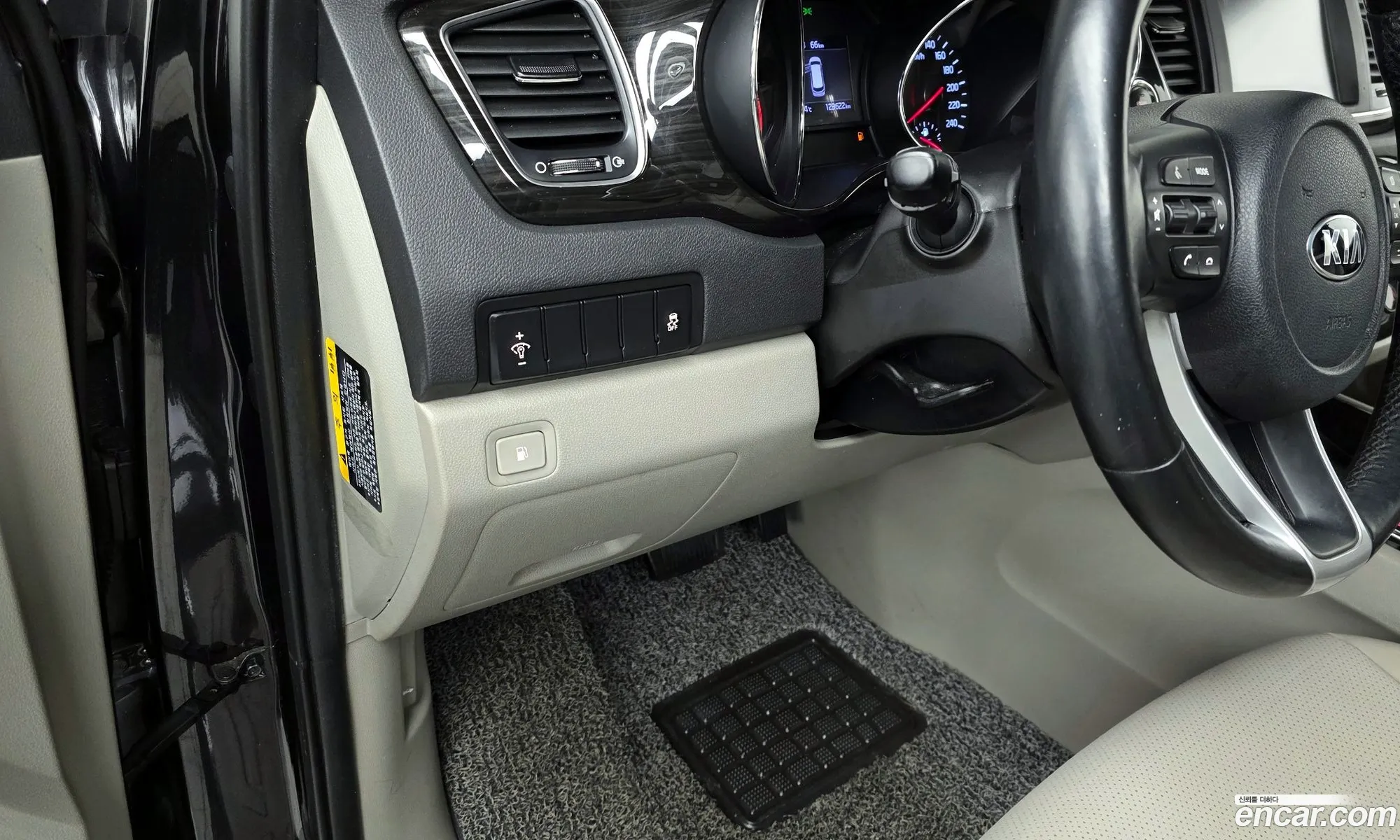 Kia Carnival 2019 — 2