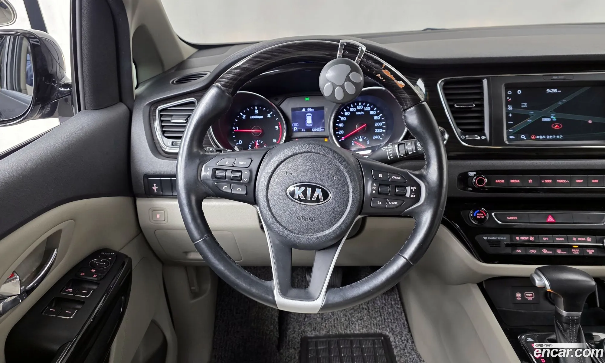 Kia Carnival 2019 — 16
