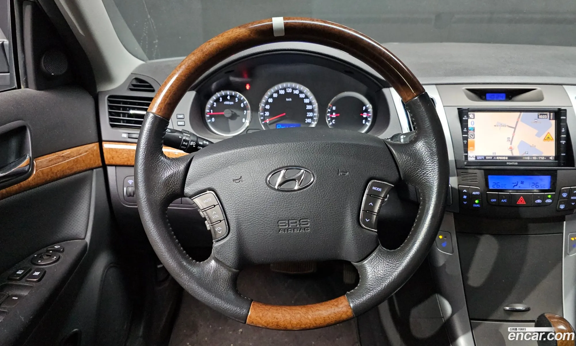 Hyundai NF Sonata Transform