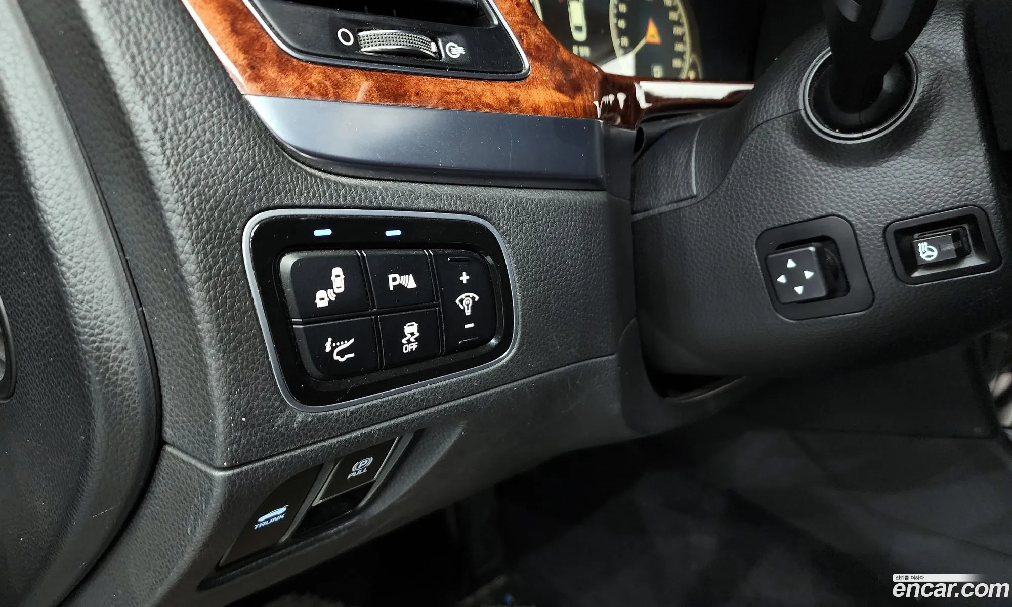 Hyundai Equus 2013 — 12