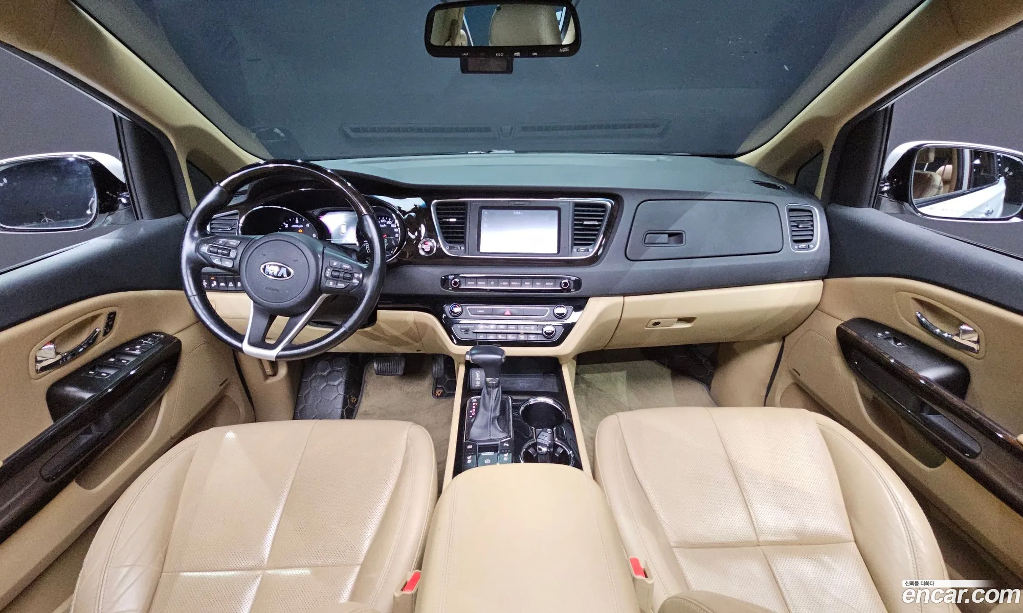 Kia Carnival 2018 — 9