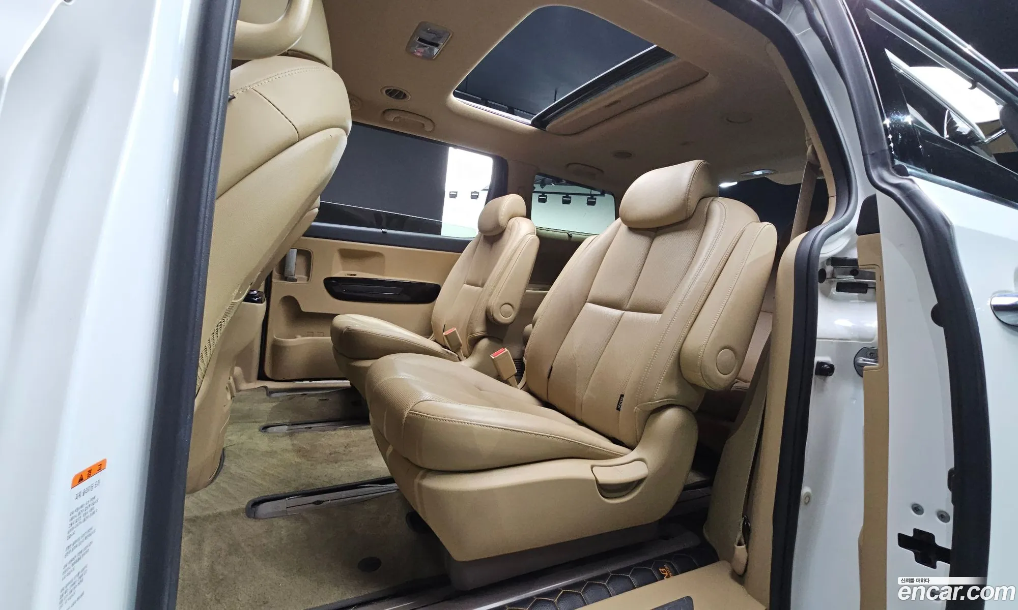 Kia Carnival 2018 — 6
