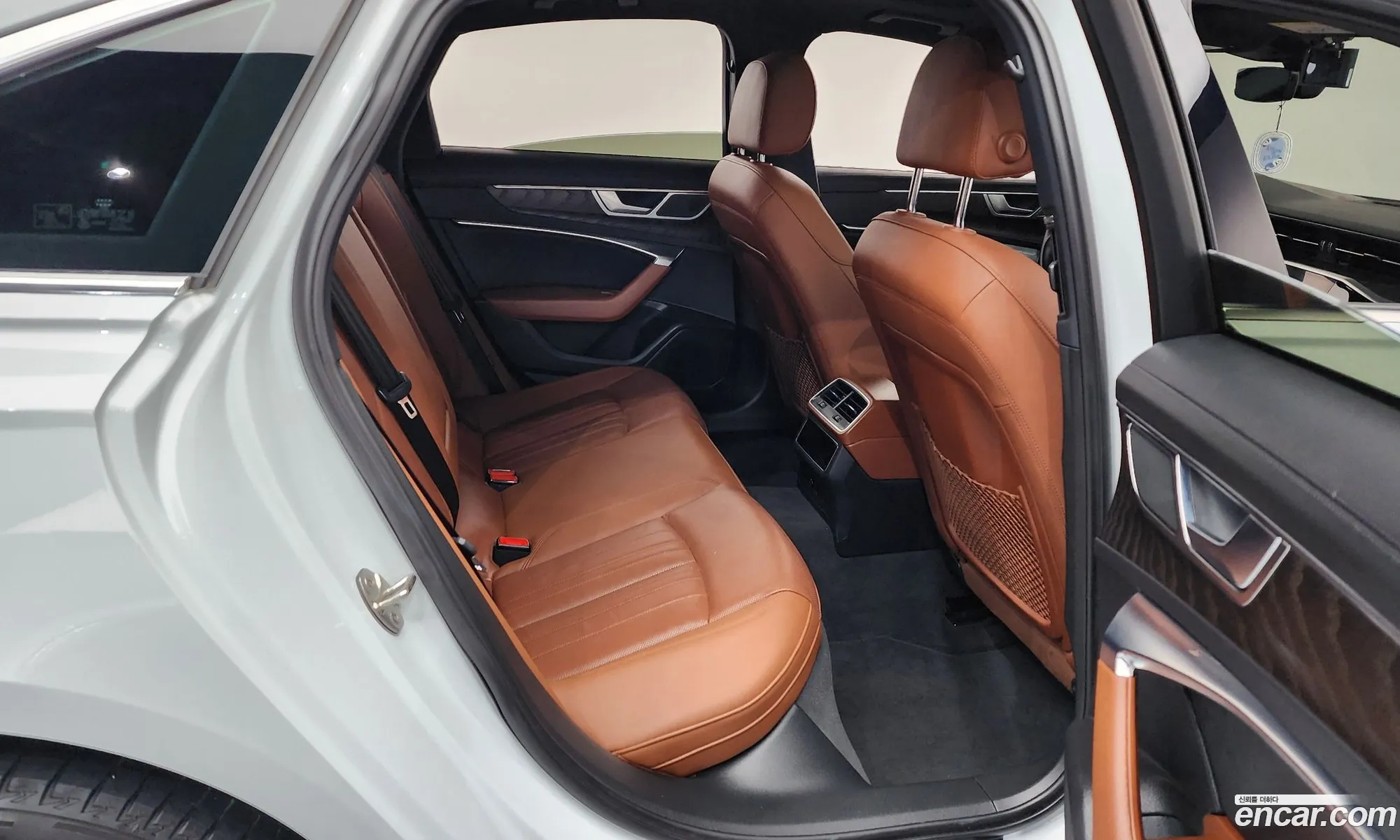 Audi A6 2021 WAUZZZF22MN002543 — 11