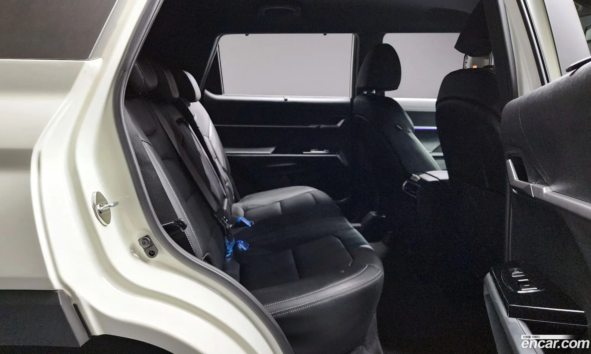 KG Mobility (SsangYong) Torres 2023 — 10