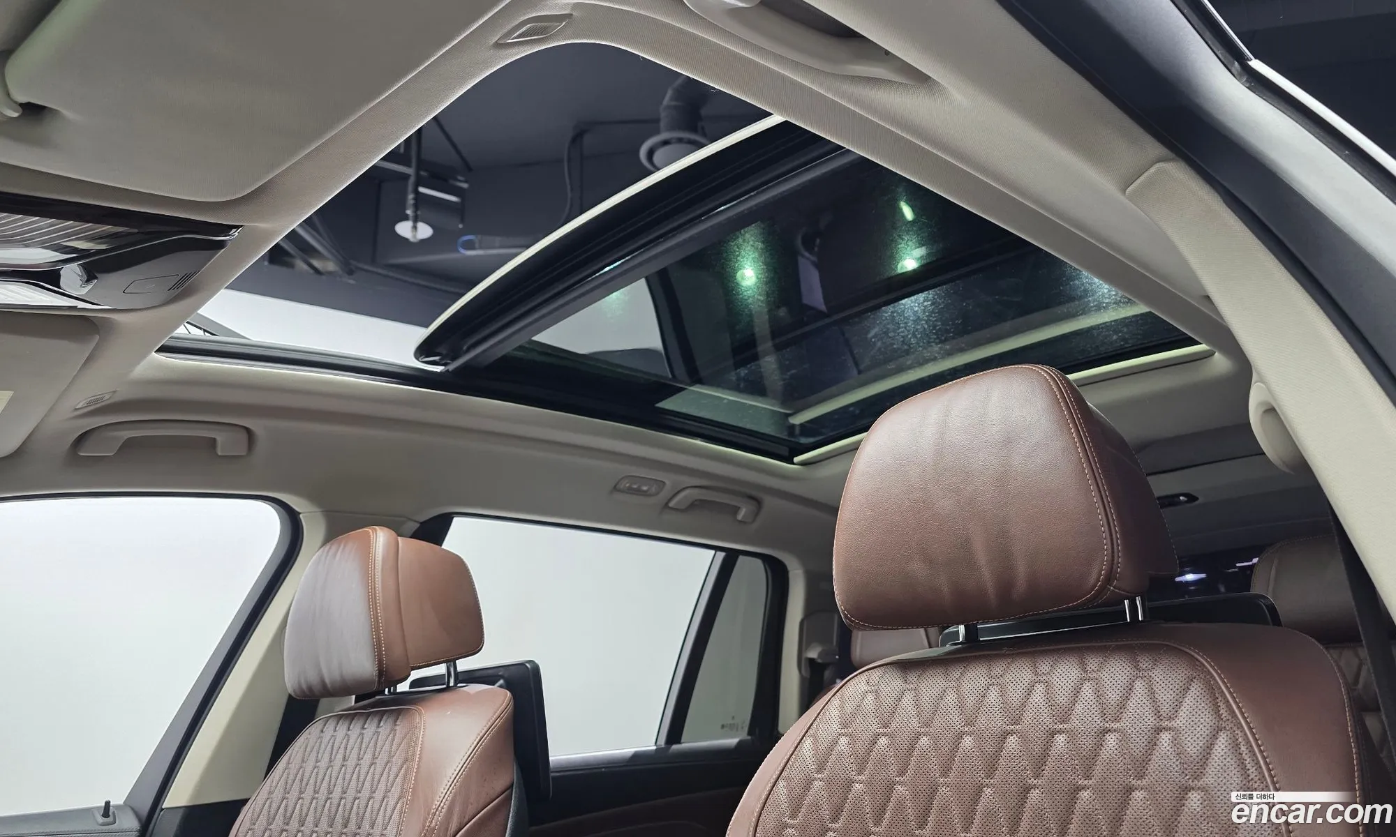 BMW X7 2021 WBATB4100M9F83572 — 9