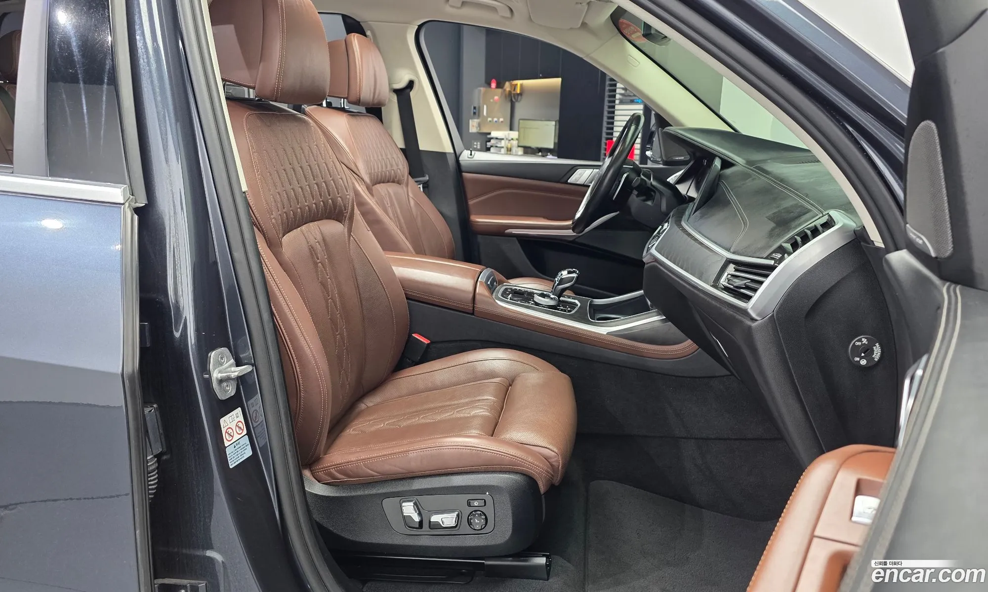 BMW X7 2021 WBATB4100M9F83572 — 12