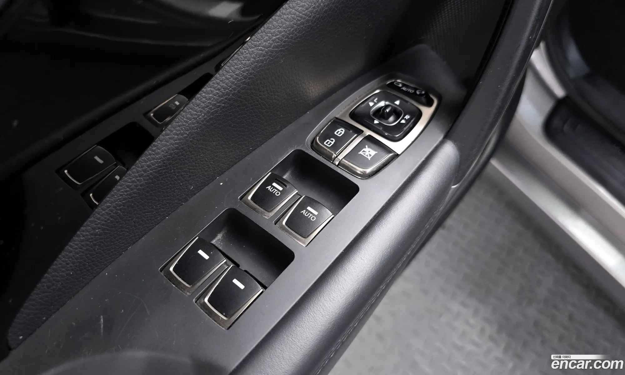 Hyundai Grandeur HG 2012 — 6