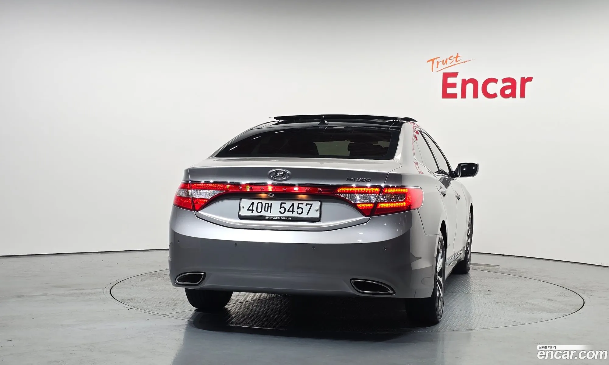 Hyundai Grandeur HG 2012 — 17