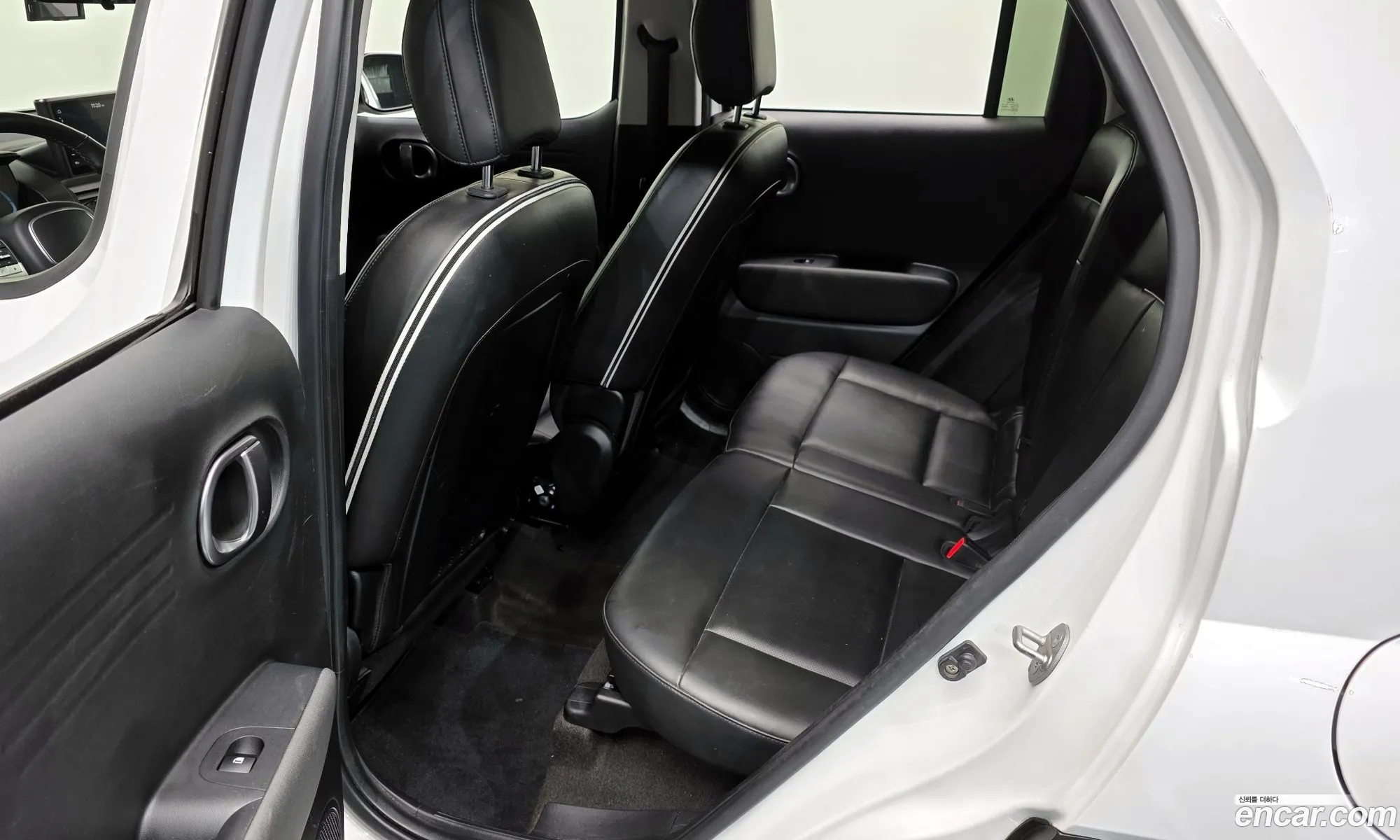 Hyundai Casper 2022 — 16