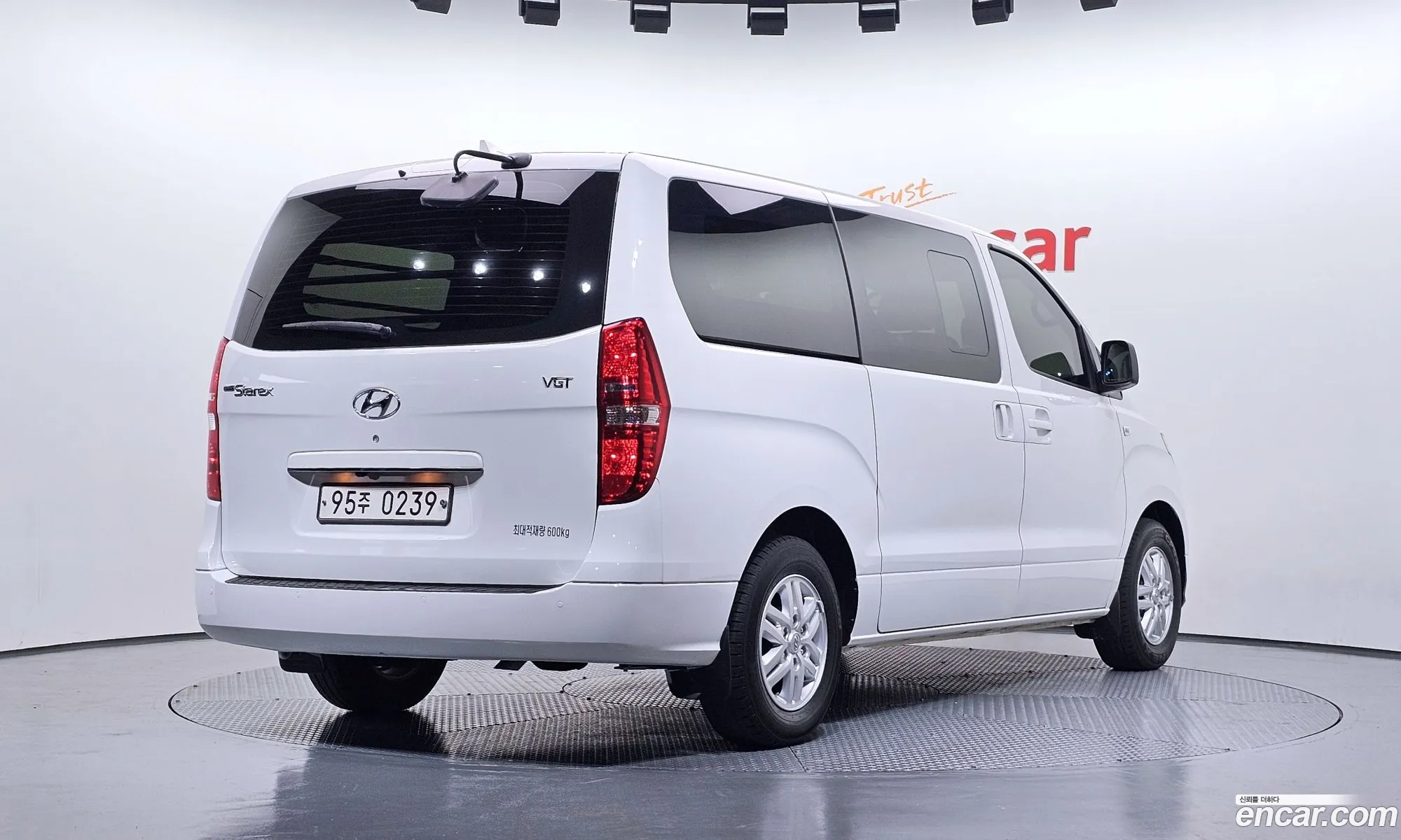 Hyundai Grand Starex 2020 — 11