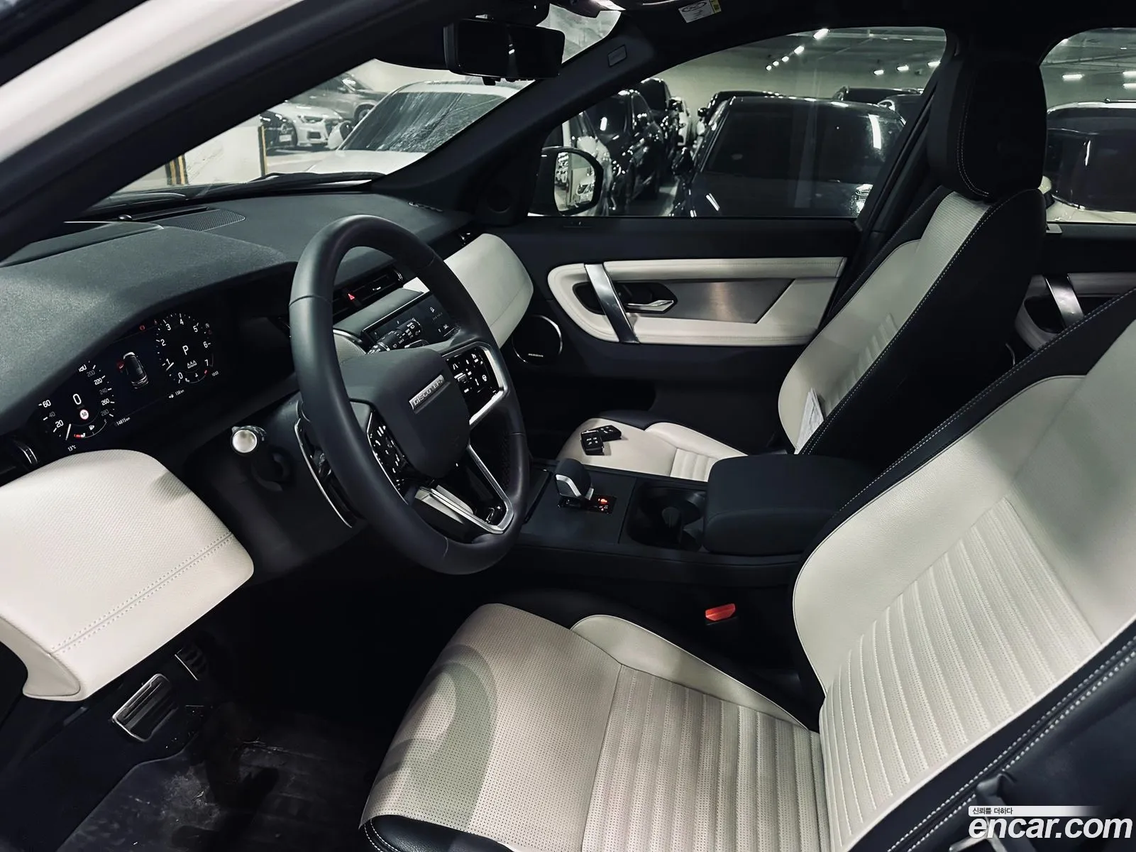 Land Rover Discovery Sport 2025 — 11