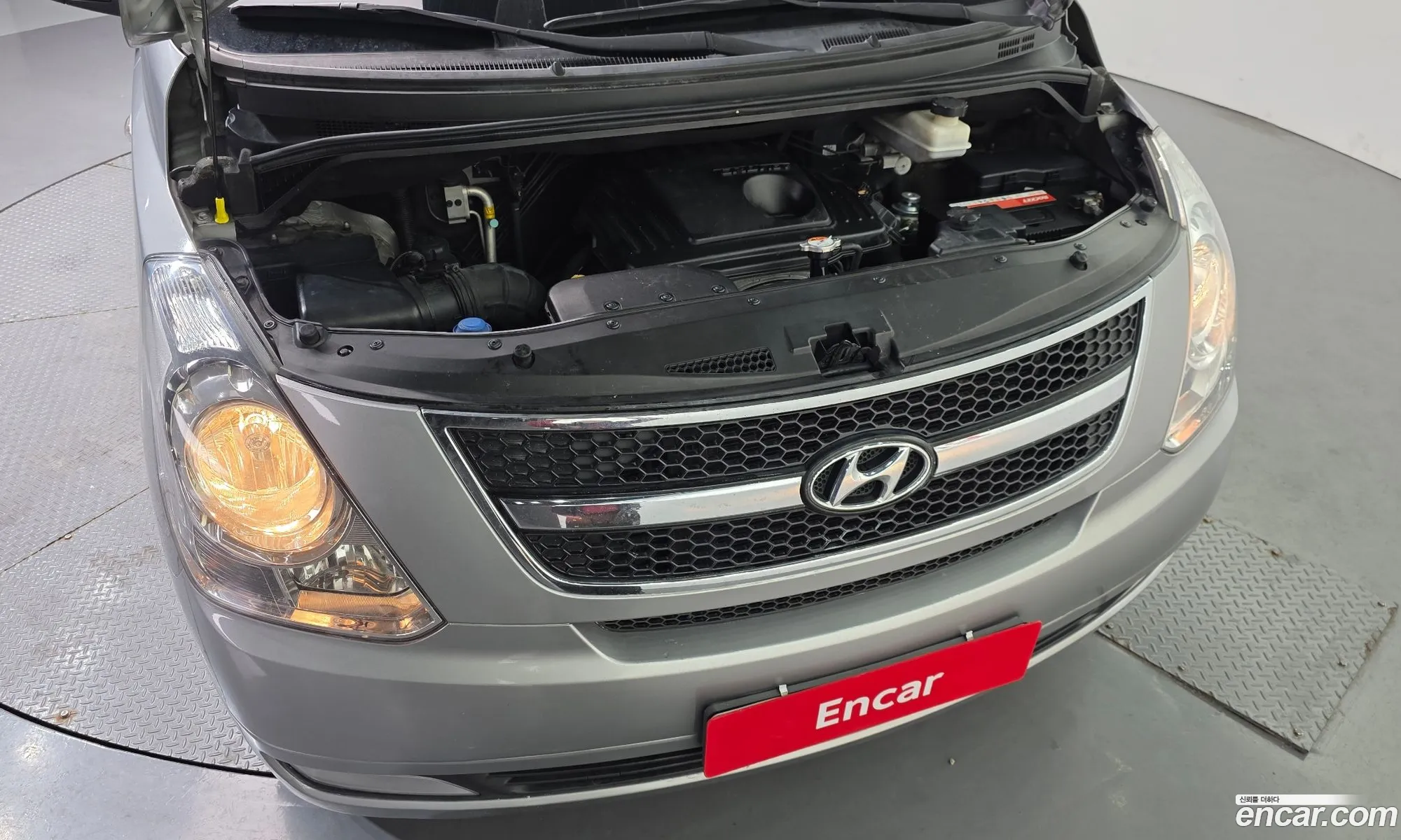 Hyundai Grand Starex 2012 — 3