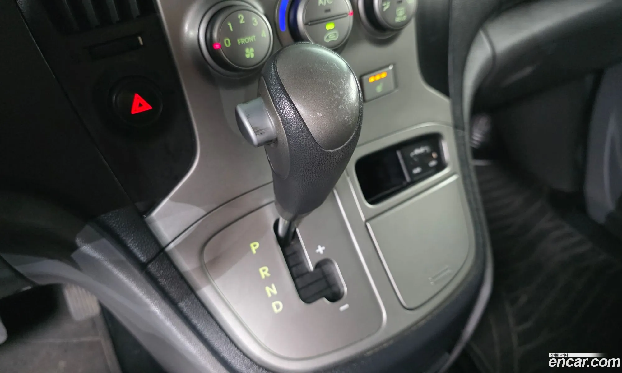 Hyundai Grand Starex 2012 — 9