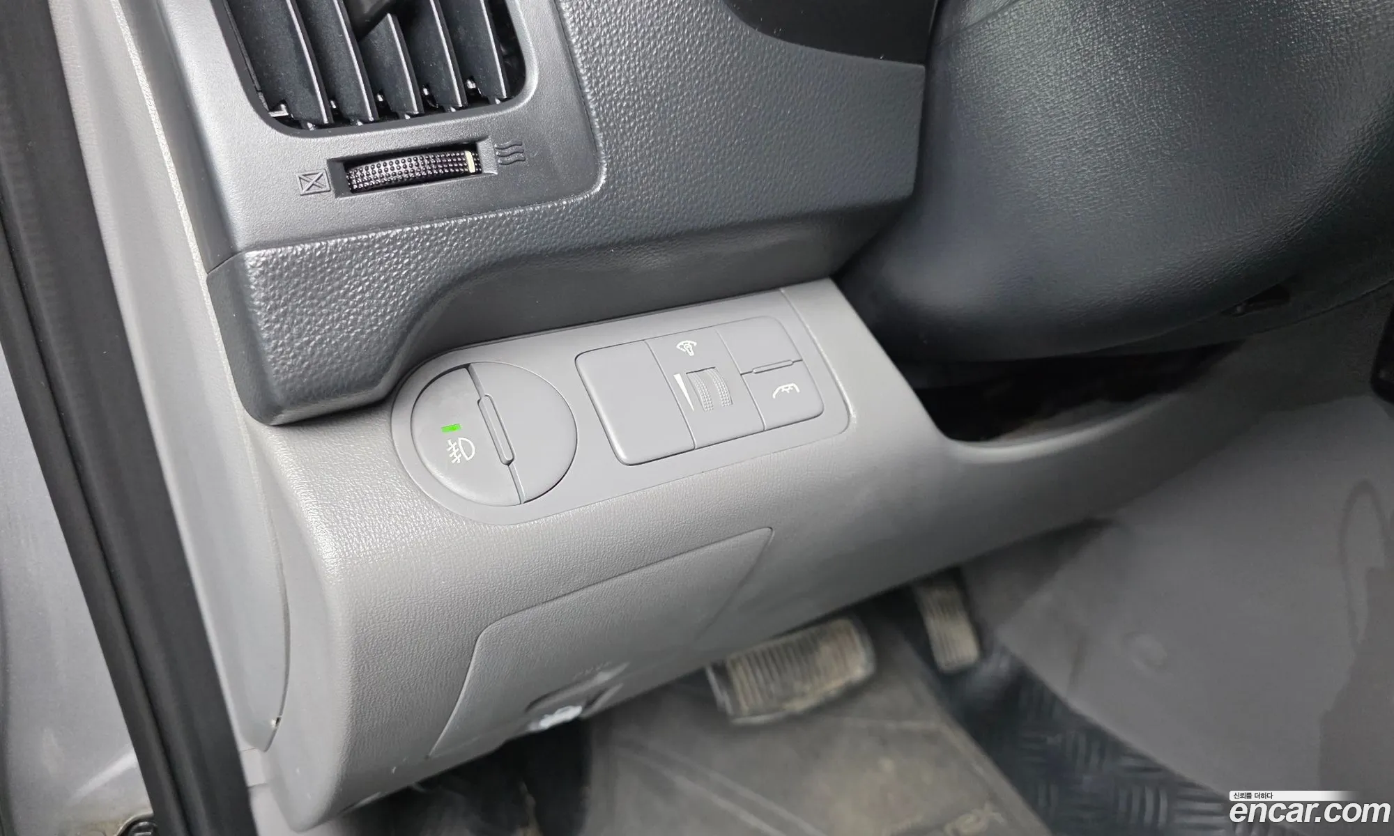 Hyundai Grand Starex 2012 — 2