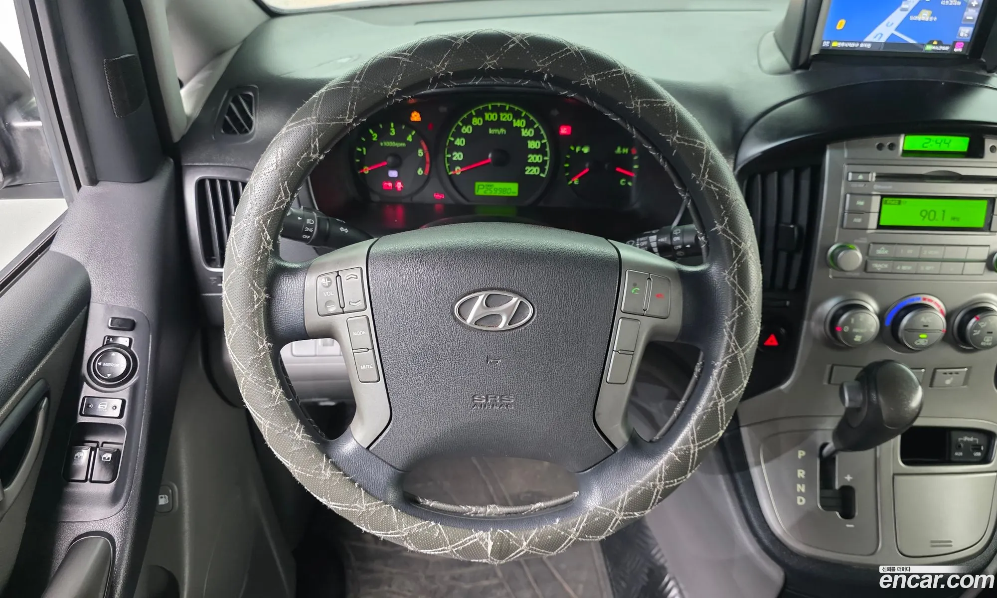 Hyundai Grand Starex 2012 — 14