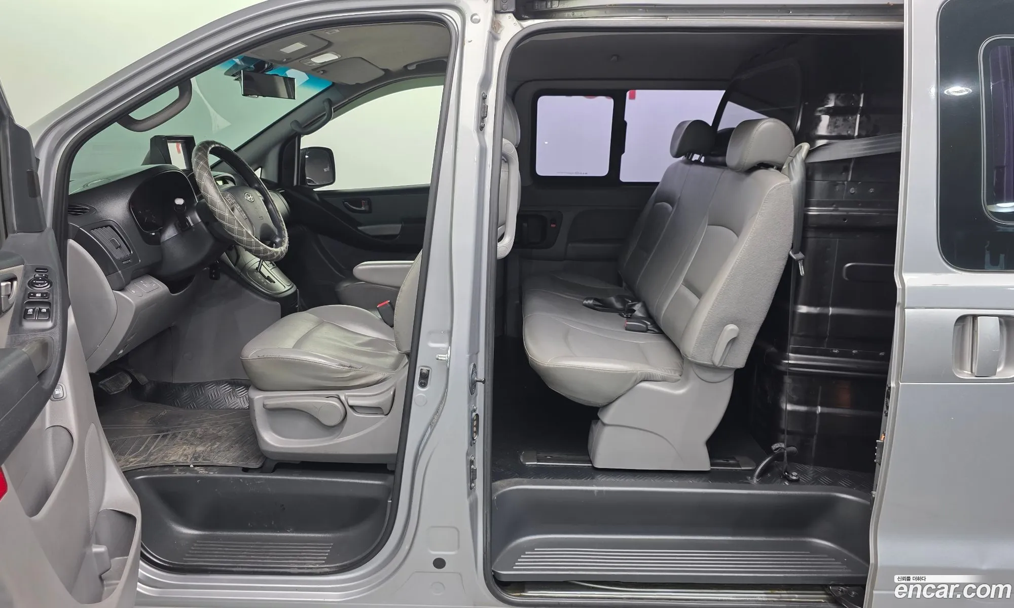 Hyundai Grand Starex 2012 — 12