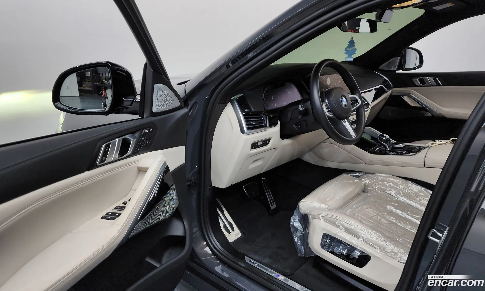 BMW X6 2022 WBATC6103P9N99016 — 7