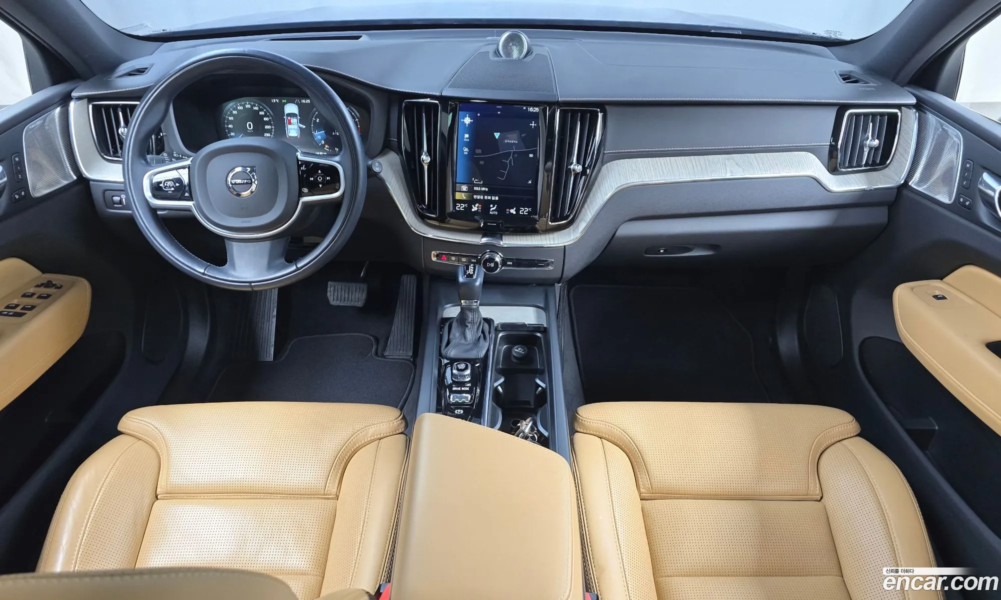 Volvo XC60 2020 YV1UZA22CL1580690 — 12
