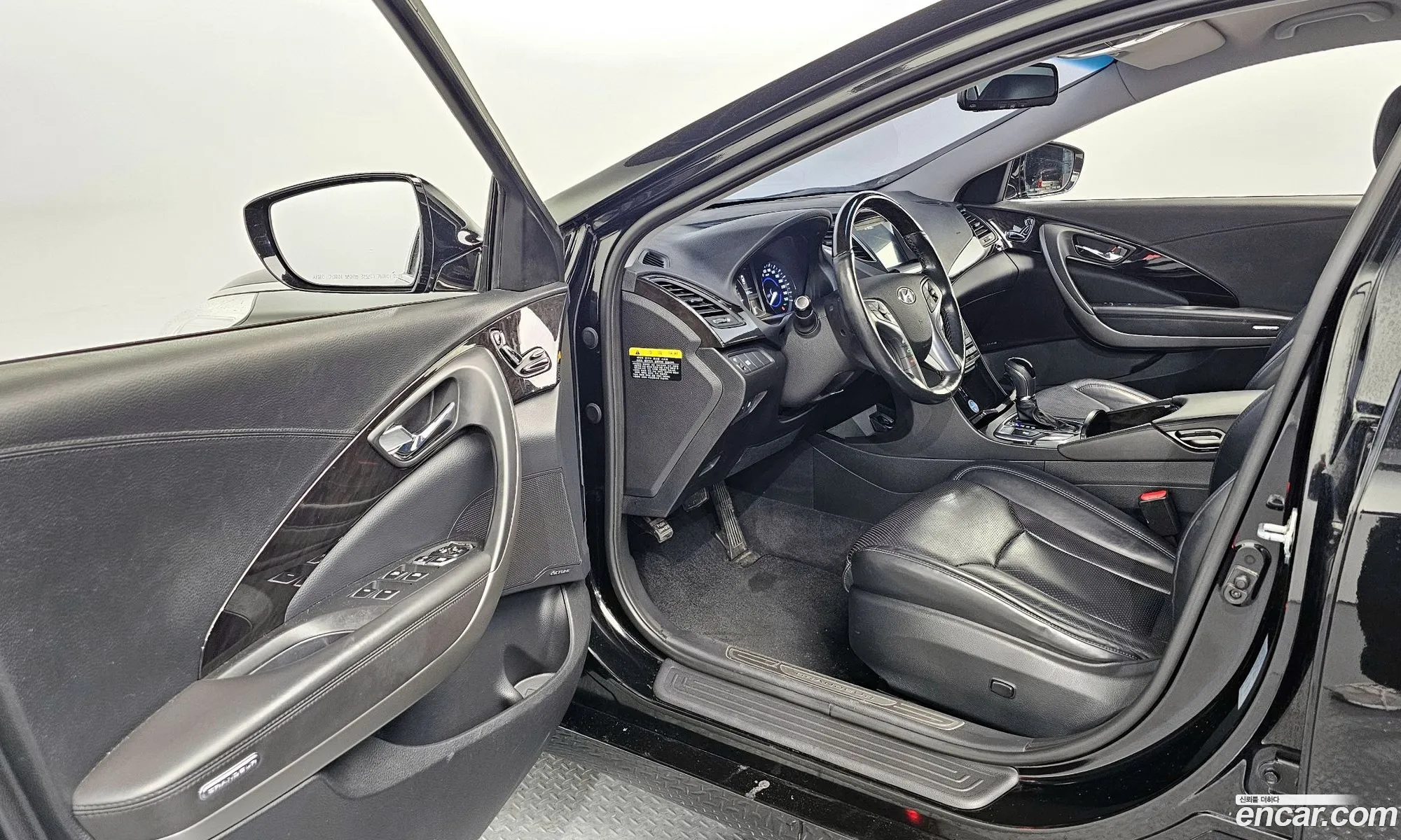 Hyundai Grandeur HG 2015 — 12