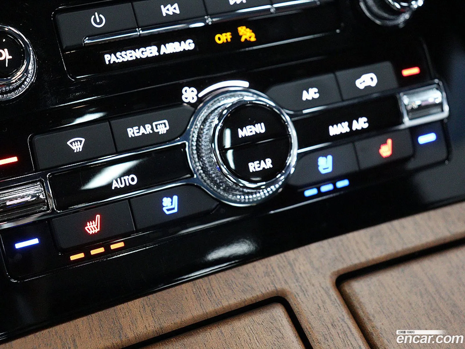 Lincoln Navigator 2023 — 20
