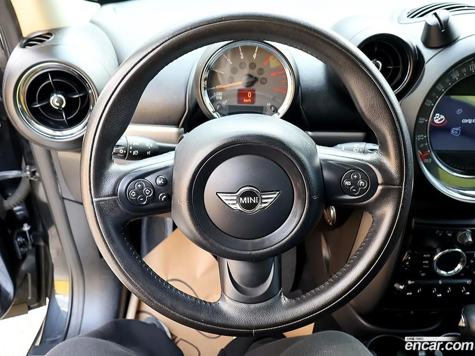 Mini Cooper D Countryman 2015 — 3