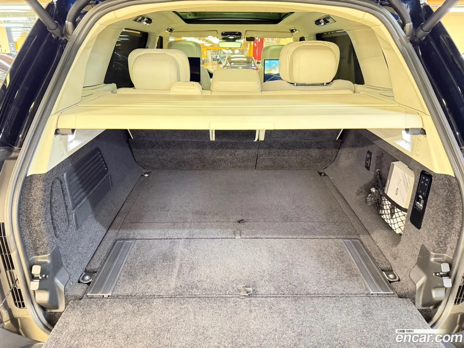 Land Rover Range Rover 2023 — 10
