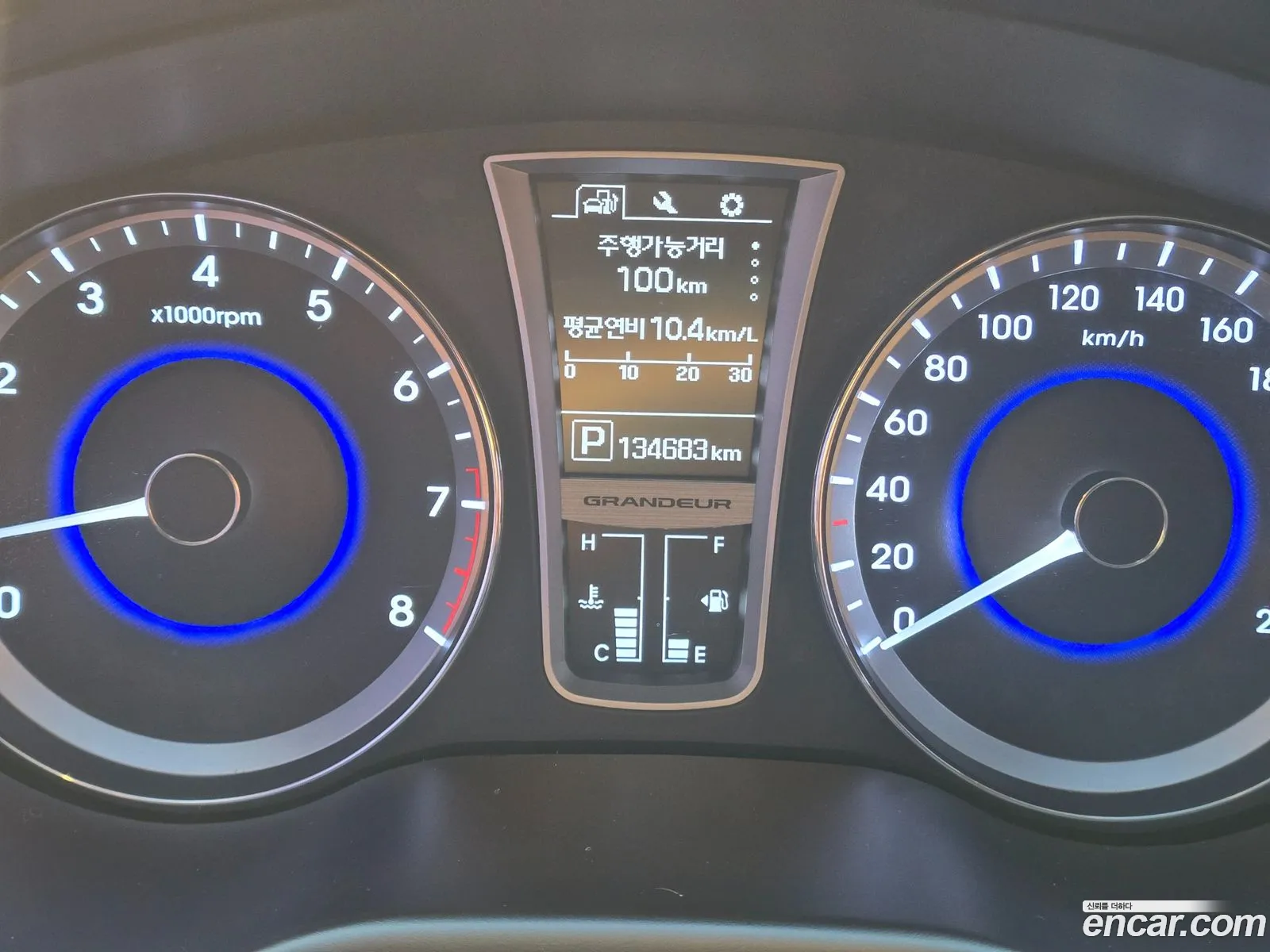 Hyundai Grandeur HG 2015 — 17