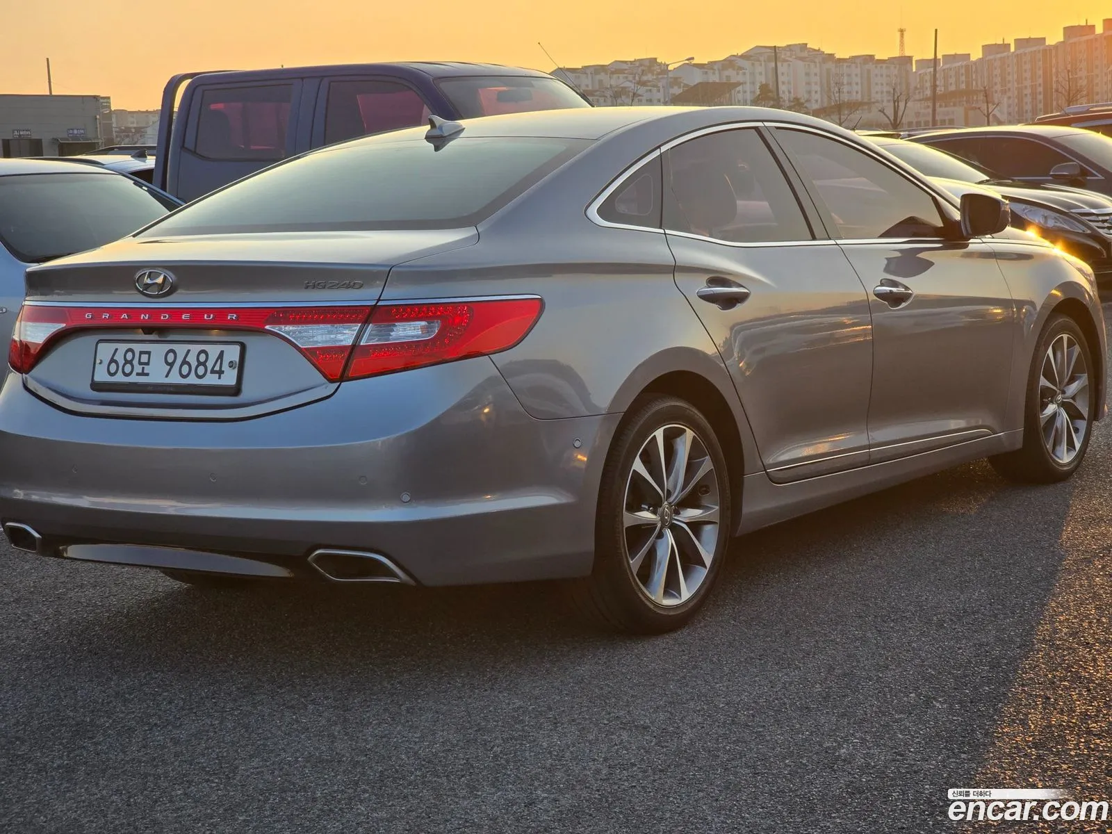 Hyundai Grandeur HG 2015 — 15