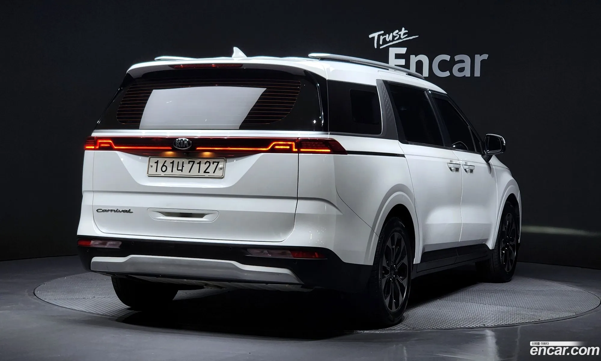 Kia Carnival 2020 KNANB81BBMS039348 — 9