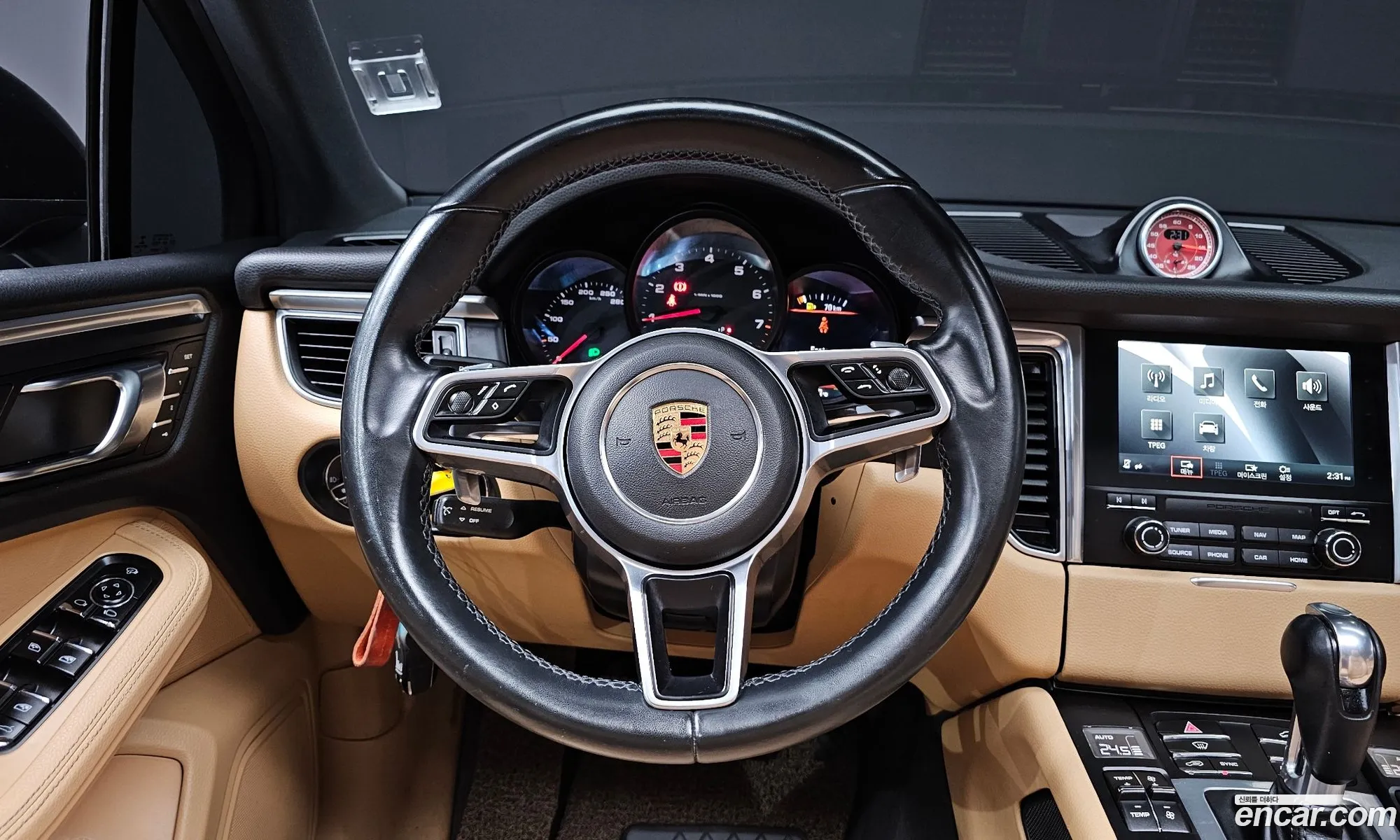 Porsche Macan 2017 — 8