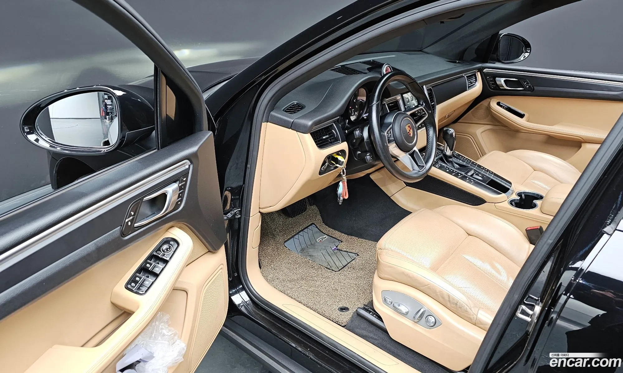 Porsche Macan 2017 — 18