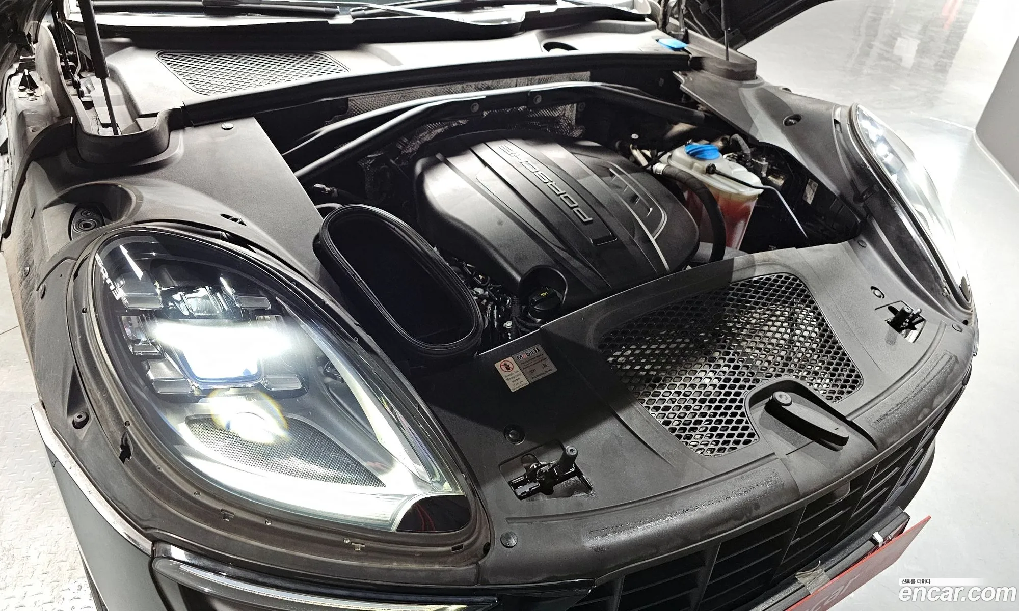 Porsche Macan 2017 — 10