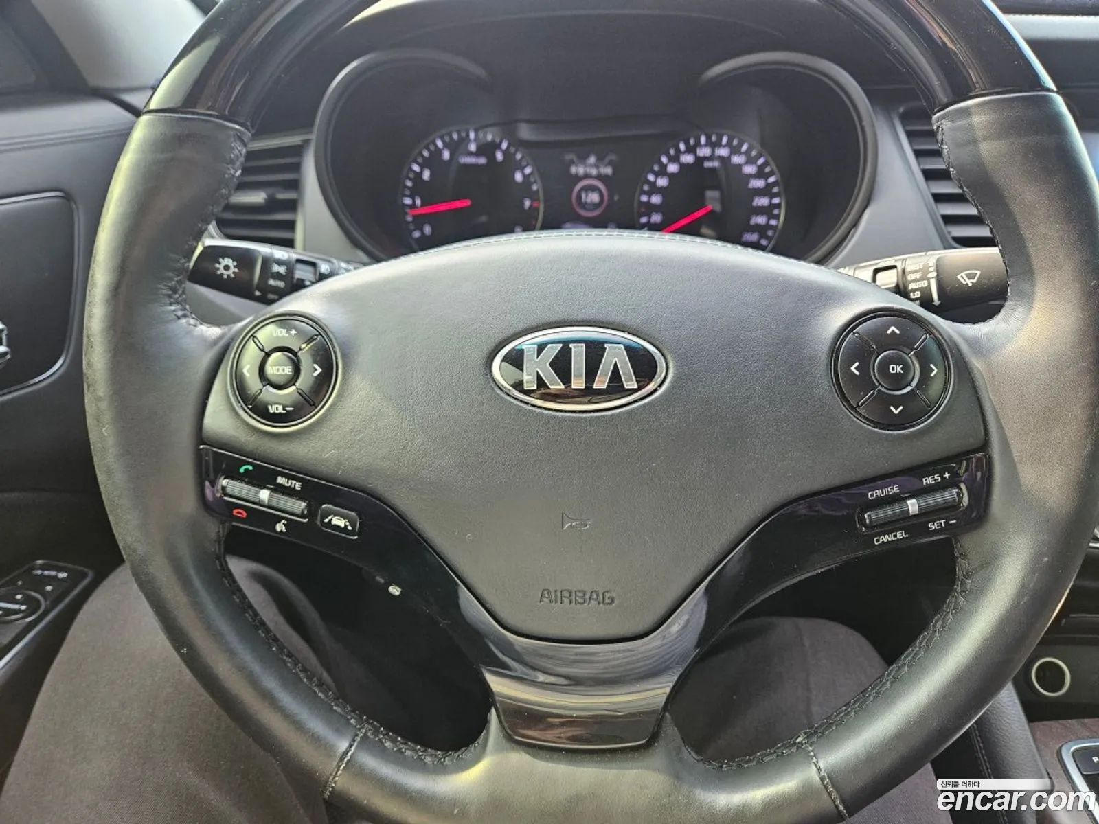 Kia K9 2012 — 19