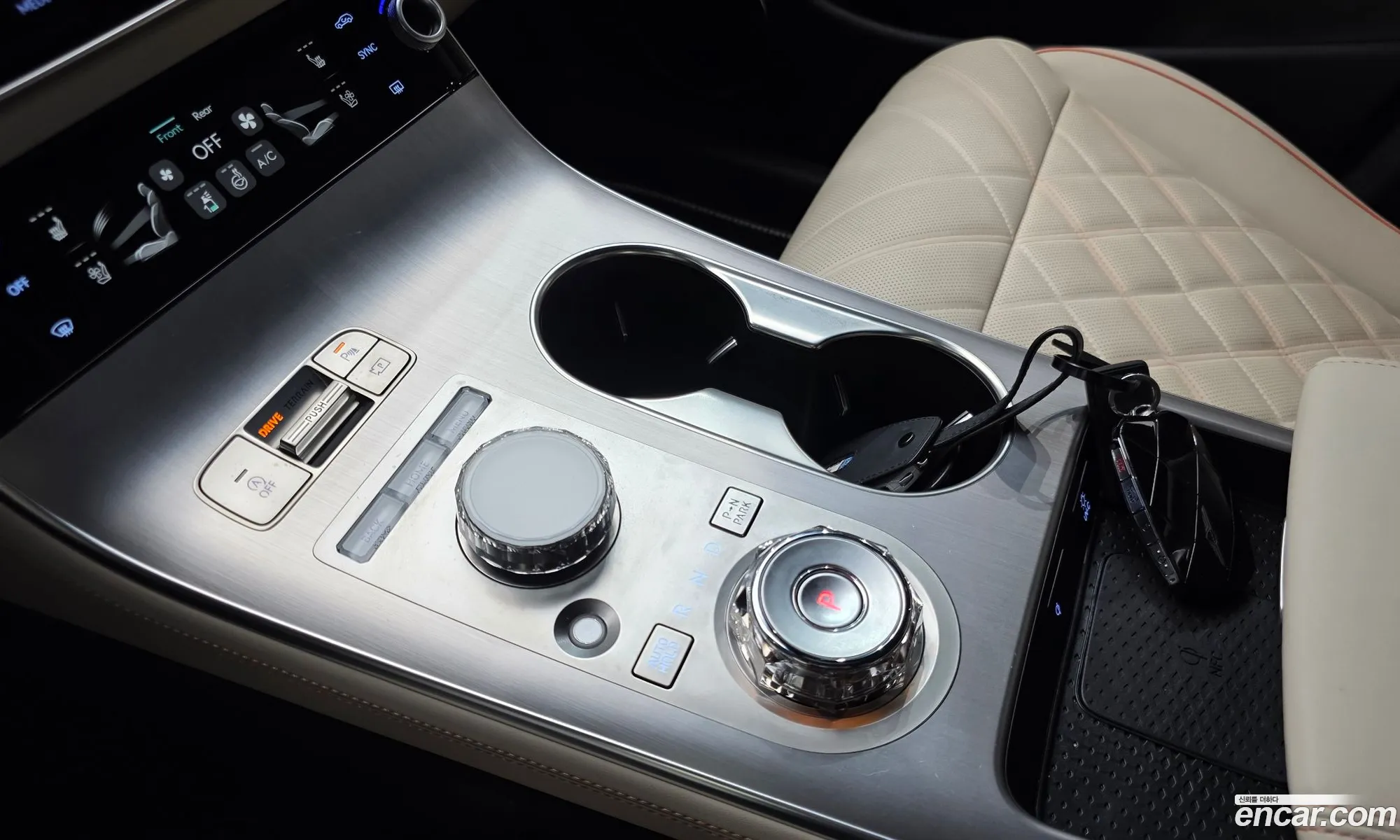 Genesis GV70 2024 — 2