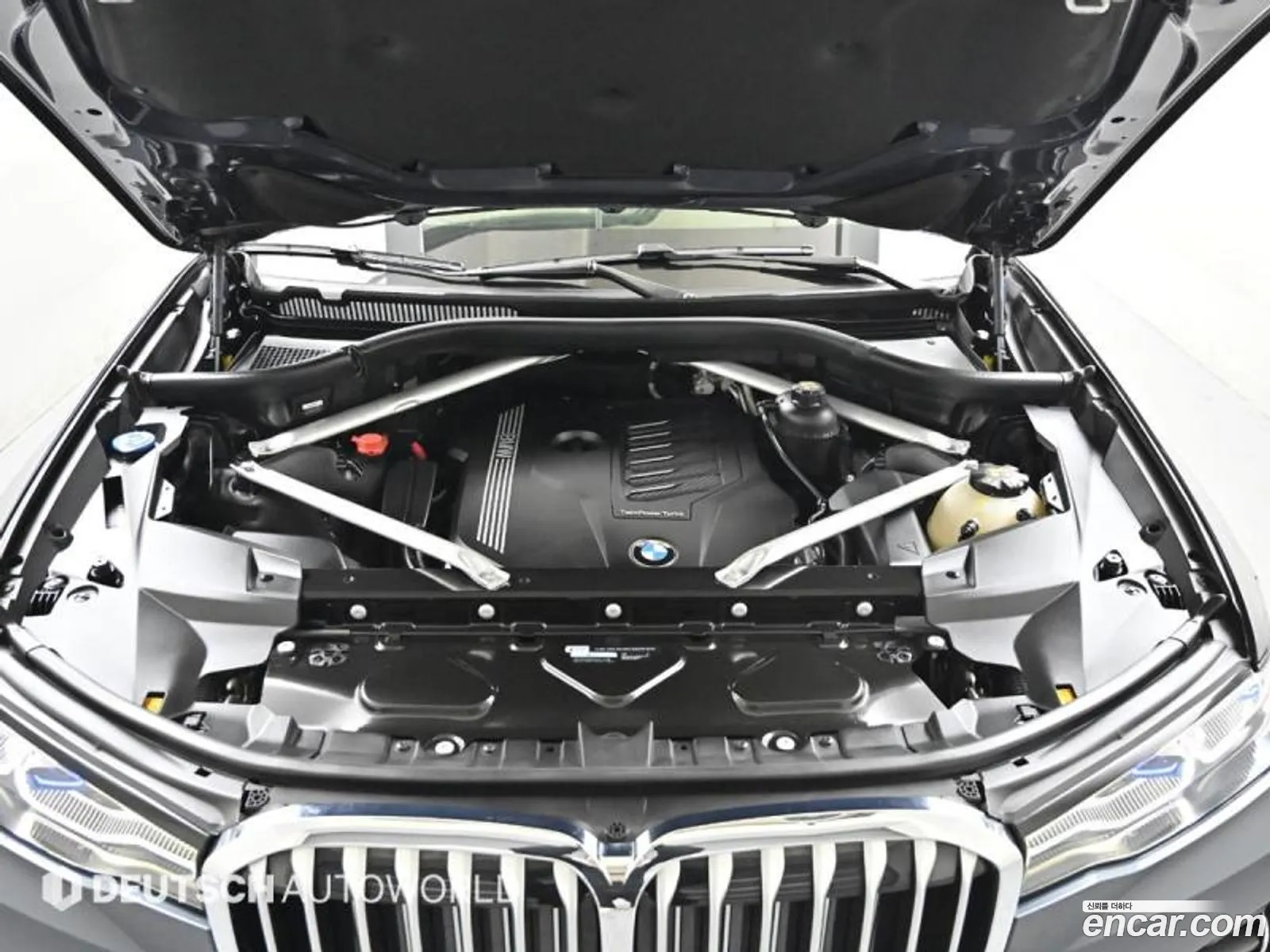 BMW X7 2020 — 16