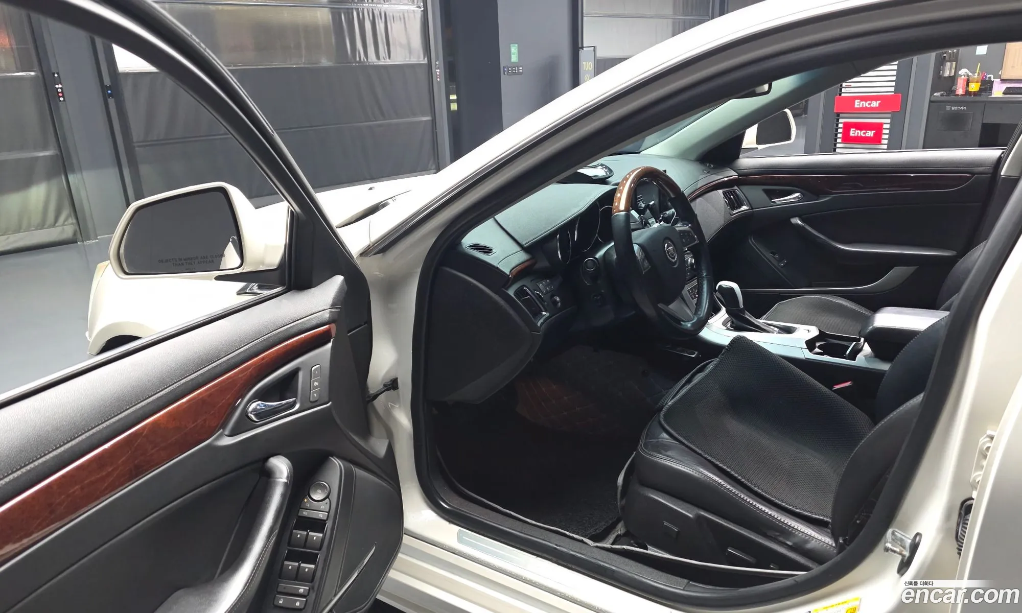 Cadillac CTS 2012 1G6D95E52C0128000 — 17