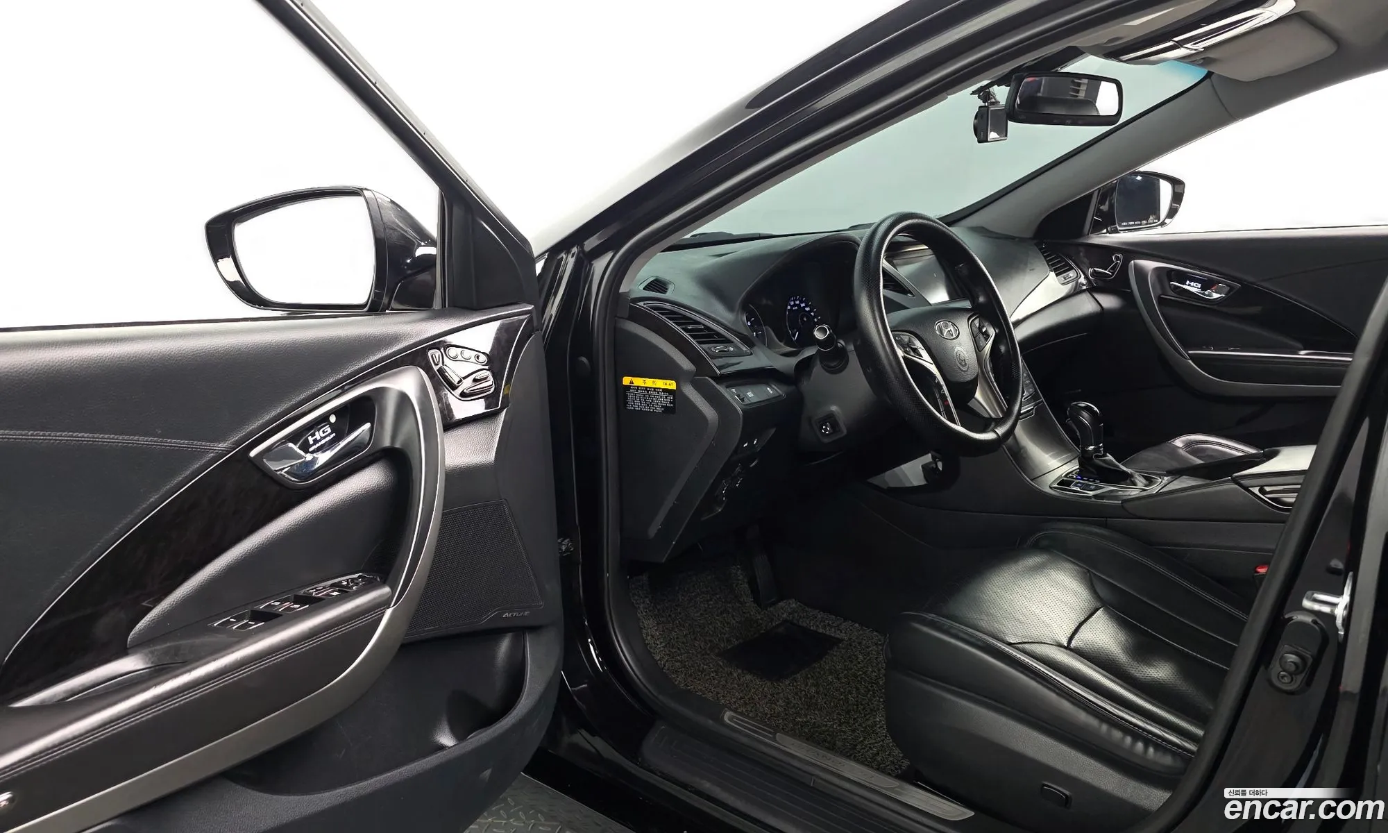 Hyundai Grandeur HG 2014 — 16