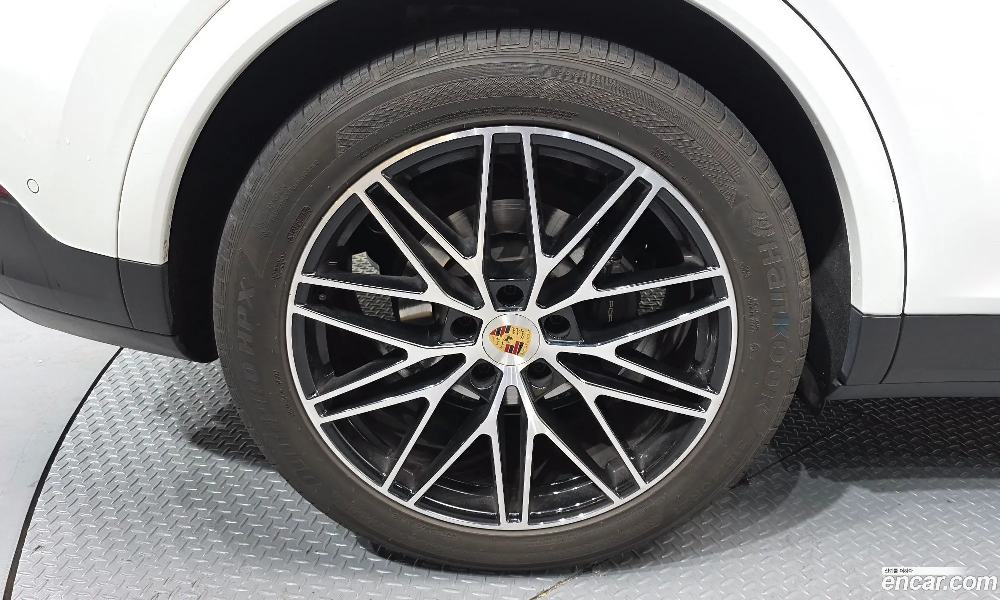 Porsche Cayenne 2023 WP1AA29Y5RDA00537 — 20
