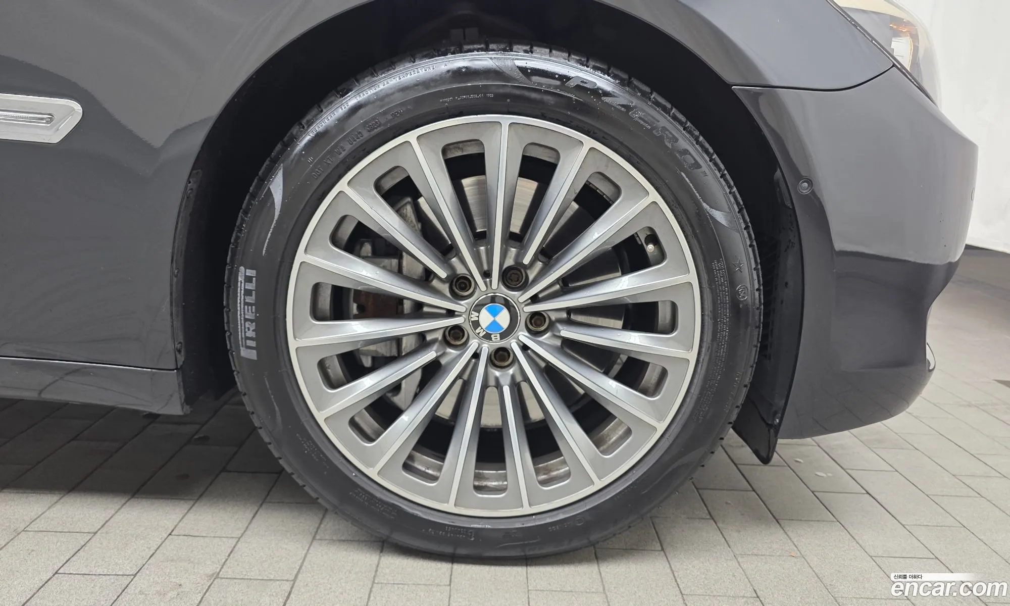 BMW 7 Series 2010 WBAKB8104AC343231 — 2
