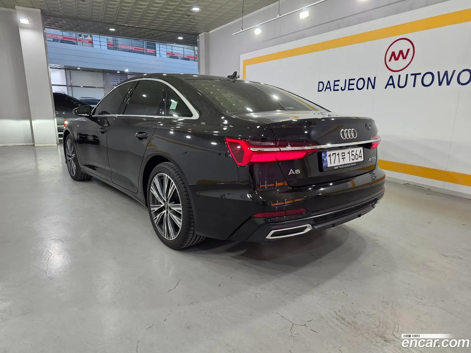 Audi A6 2023 — 4